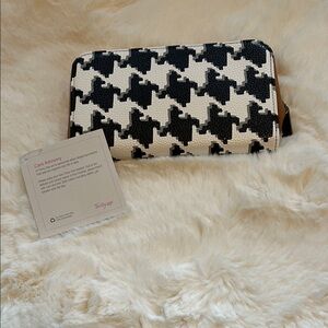 Thirty-One Black and White Houndstooth wallet nwt